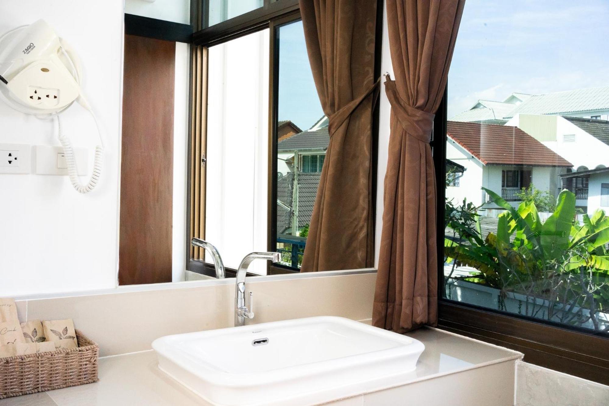 Singharaj Boutique Hotel Chiang Mai Buitenkant foto